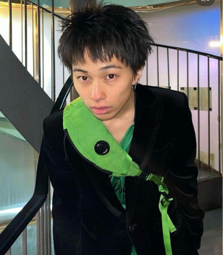 【定価4.2万/あおば着用】C.P.Company ボディ バッグ グリーン