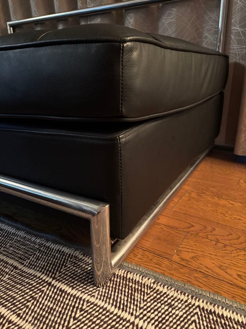 Eileen Gray／Day Bed（デイベッド）本革仕様ジェネリック