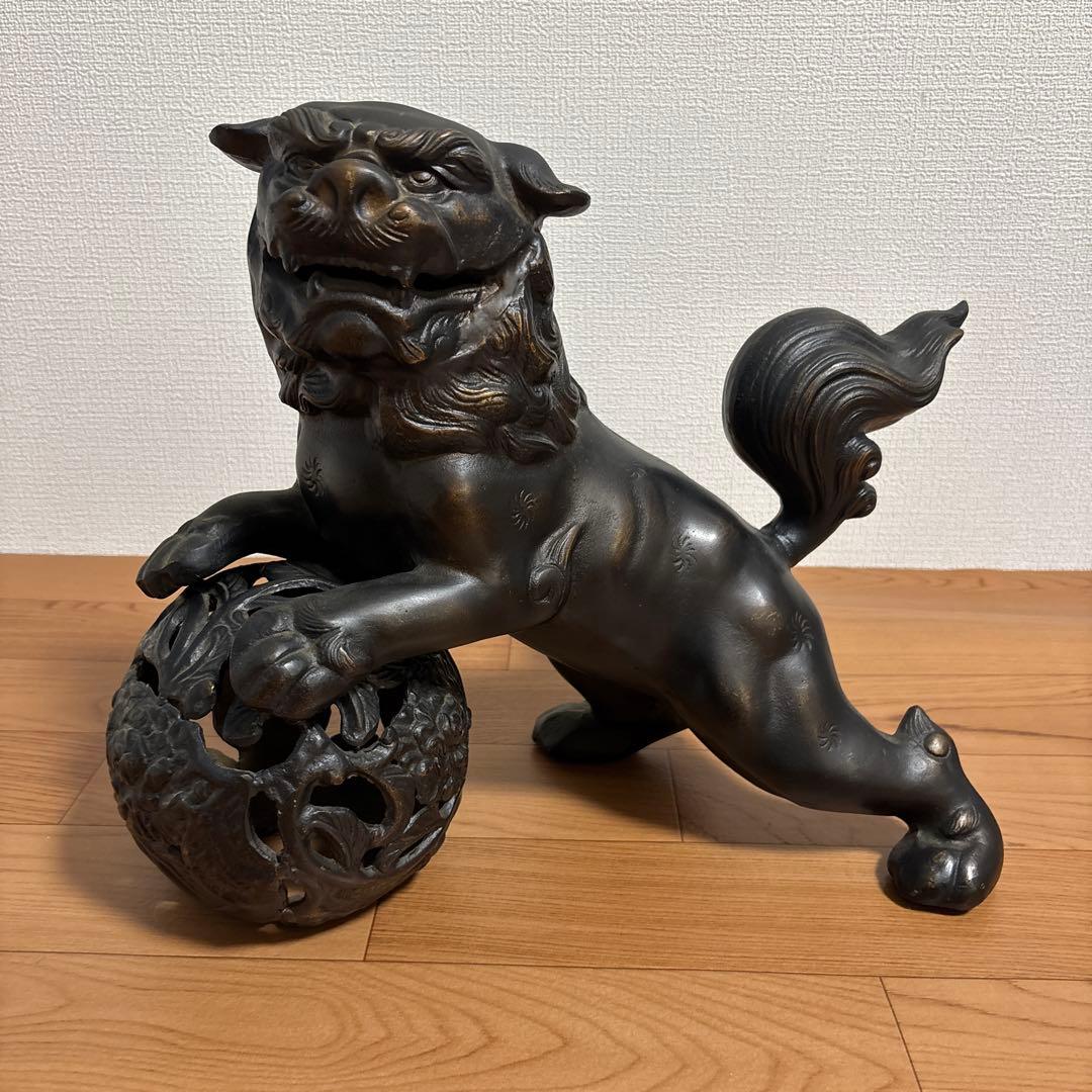 鉄製　玉乗り獅子　立獅子　魔除け　縁起物　インテリア　重厚　古美術　置物