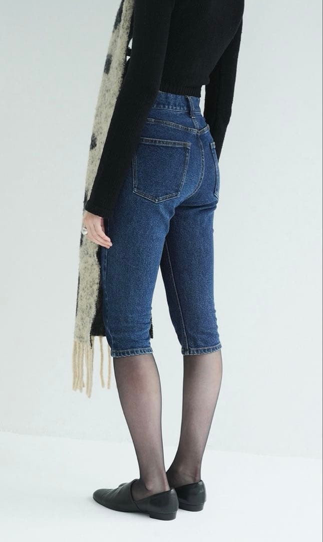 クラネ　DENIM CAPRI PANTS