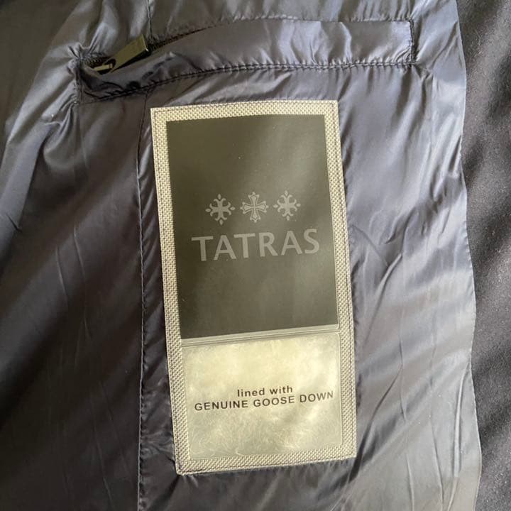 新品タグ付き　タトラス　ラビアナ　ネイビー　サイズ03