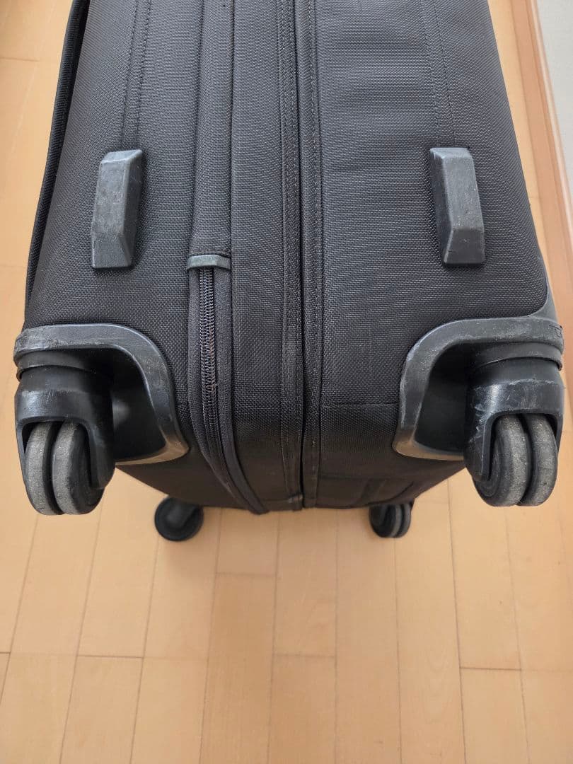 期間限定お値下げ中　TUMI 4輪ブラック キャリーバック　22064D2　大型