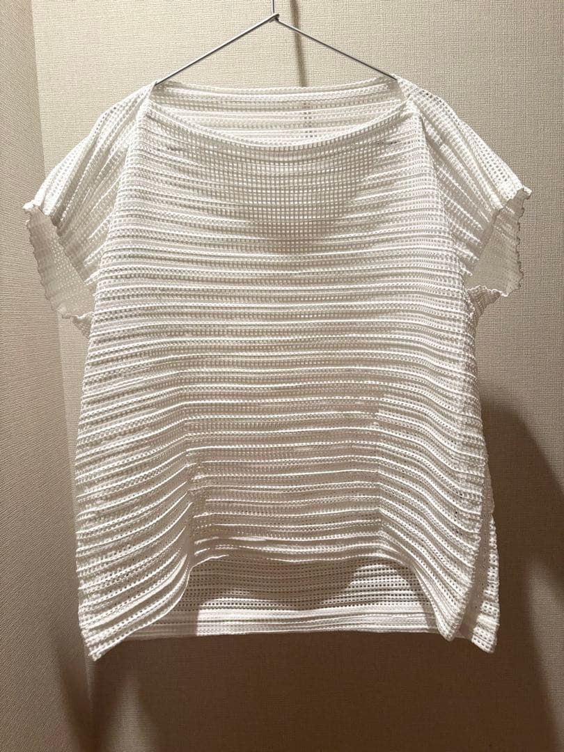 ISSEY MIYAKE イッセイミヤケ　メッシュ　ブラウス　ホワイト