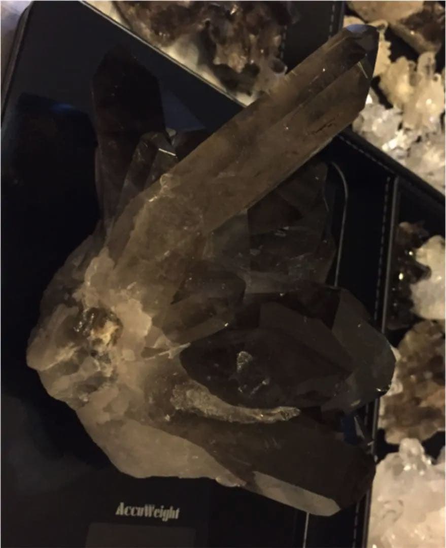 100％ ナチュラル ブラジル・コリント 産の水晶グレークラスター