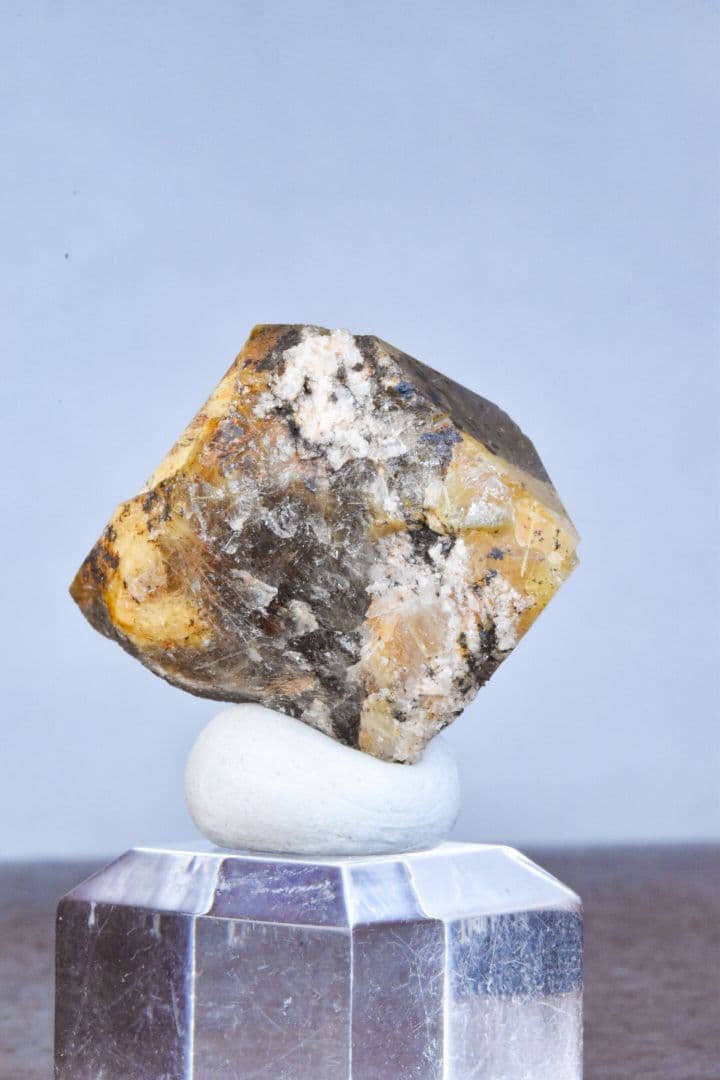 ザギ・マウンテン産 ルチルインクォーツ DT 02