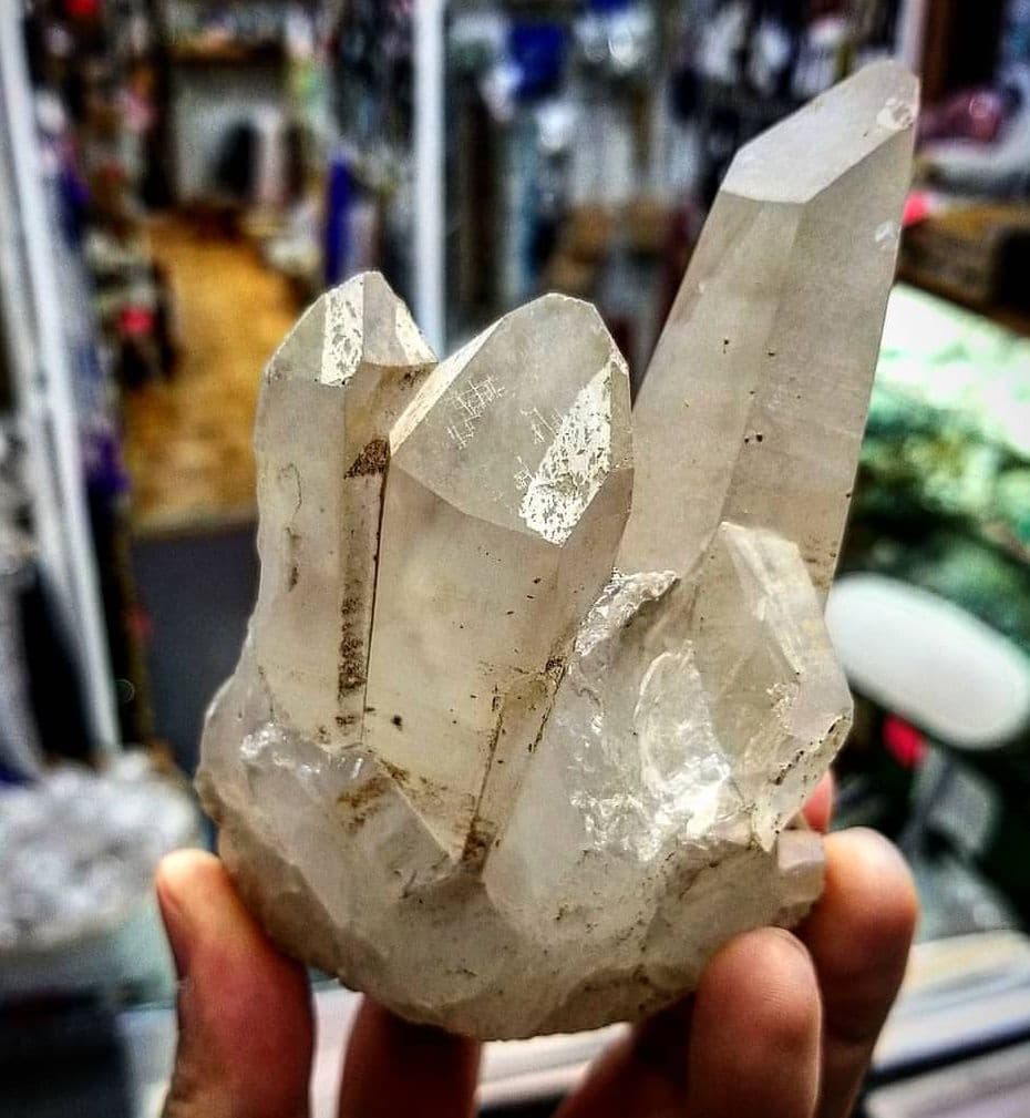 国産鉱物　山梨県　乙女鉱山産　水晶