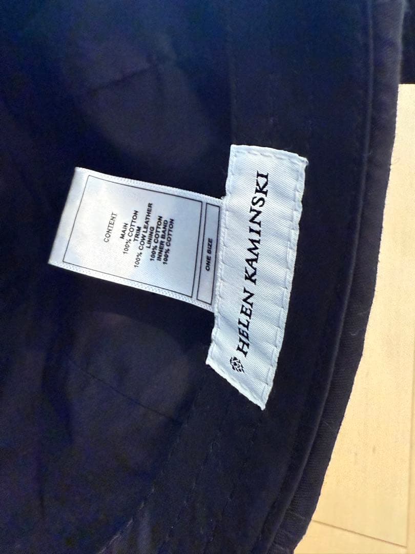 HELEN KAMINSKI ブラックベースボールキャップ