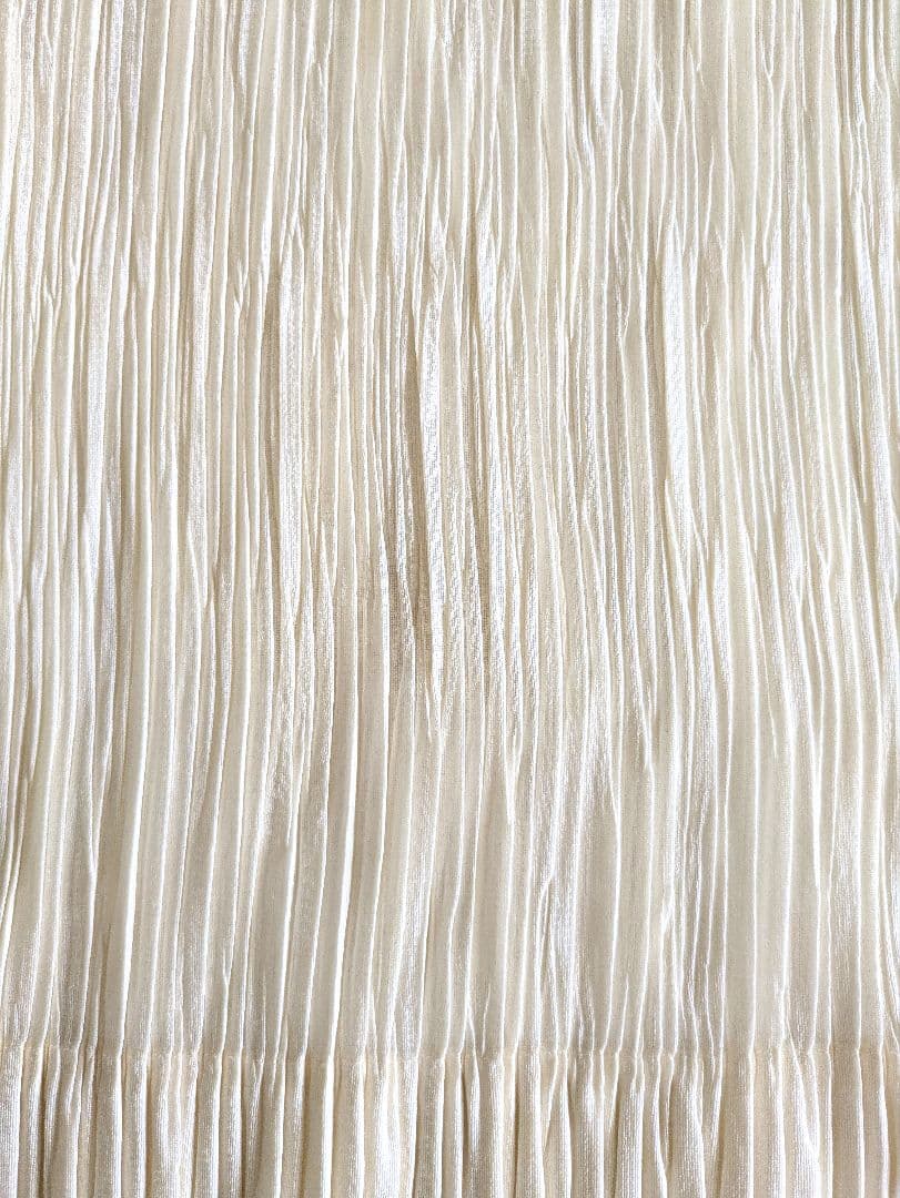 PLEATS PLEASE　プリーツプリーズ半袖トップス　3　美品