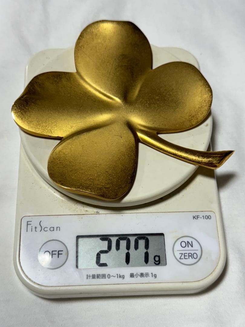 24金メッキ 四つ葉のクローバー