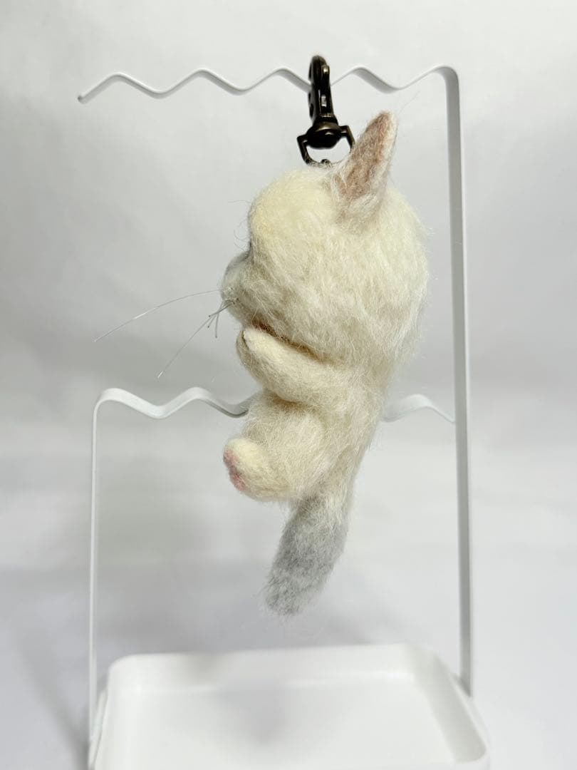 羊毛フェルト 猫 キーホルダー Mサイズ サンプルページ