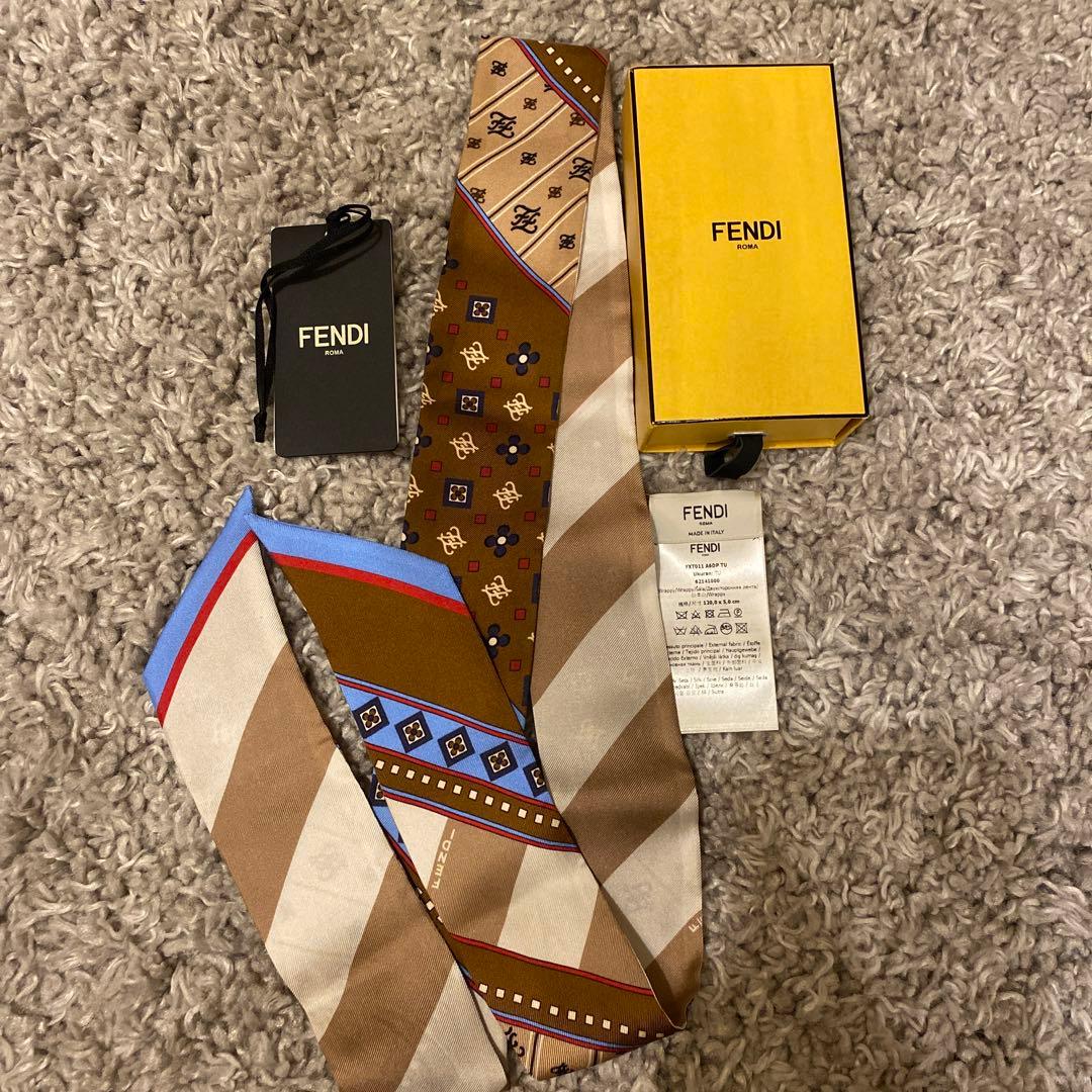FENDI シルクスカーフ 120cm x 5cm