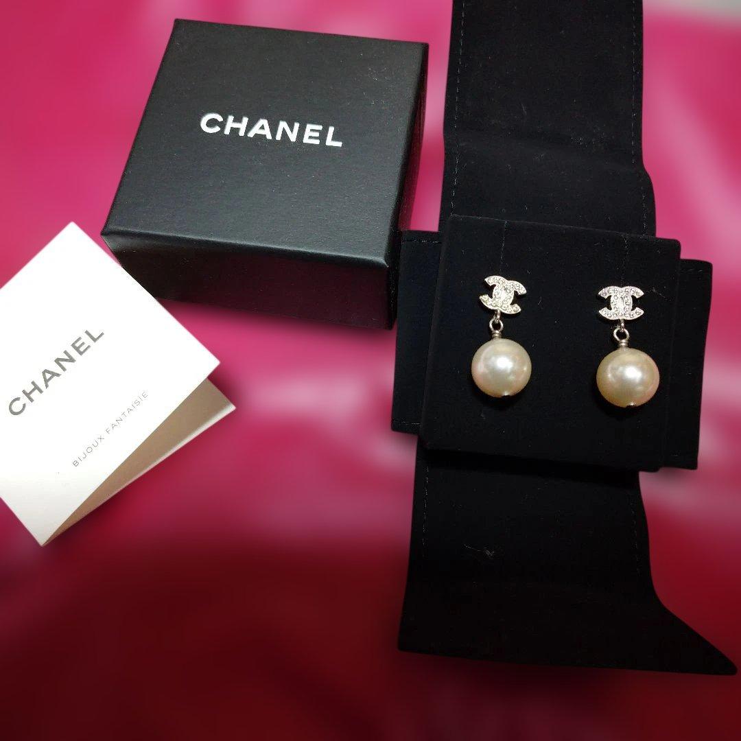 シャネル ピアス A36138 シルバー ラインストーン/パール