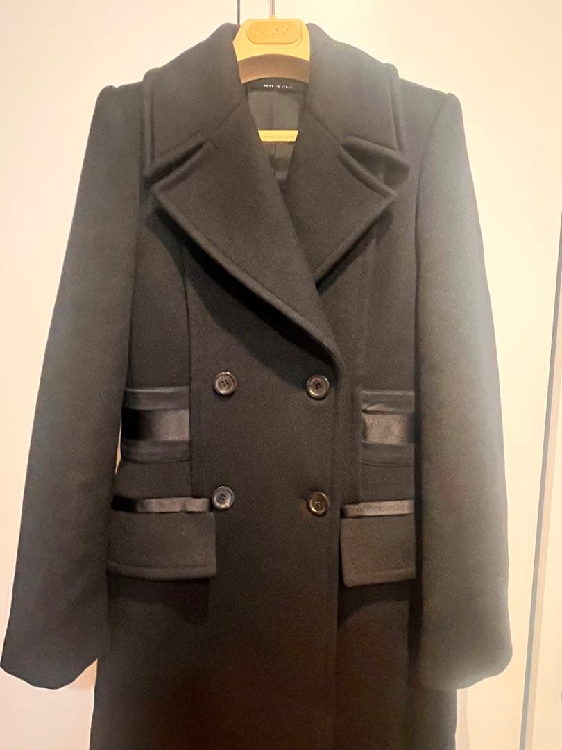 GUCCI ダブルブレスト ロングコート 黒