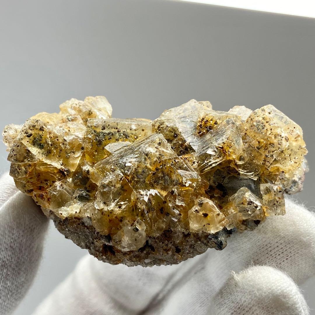 フローライト　蛍石　クリスタルヘブンポケット　鉱物標本　原石　天然石　イギリス