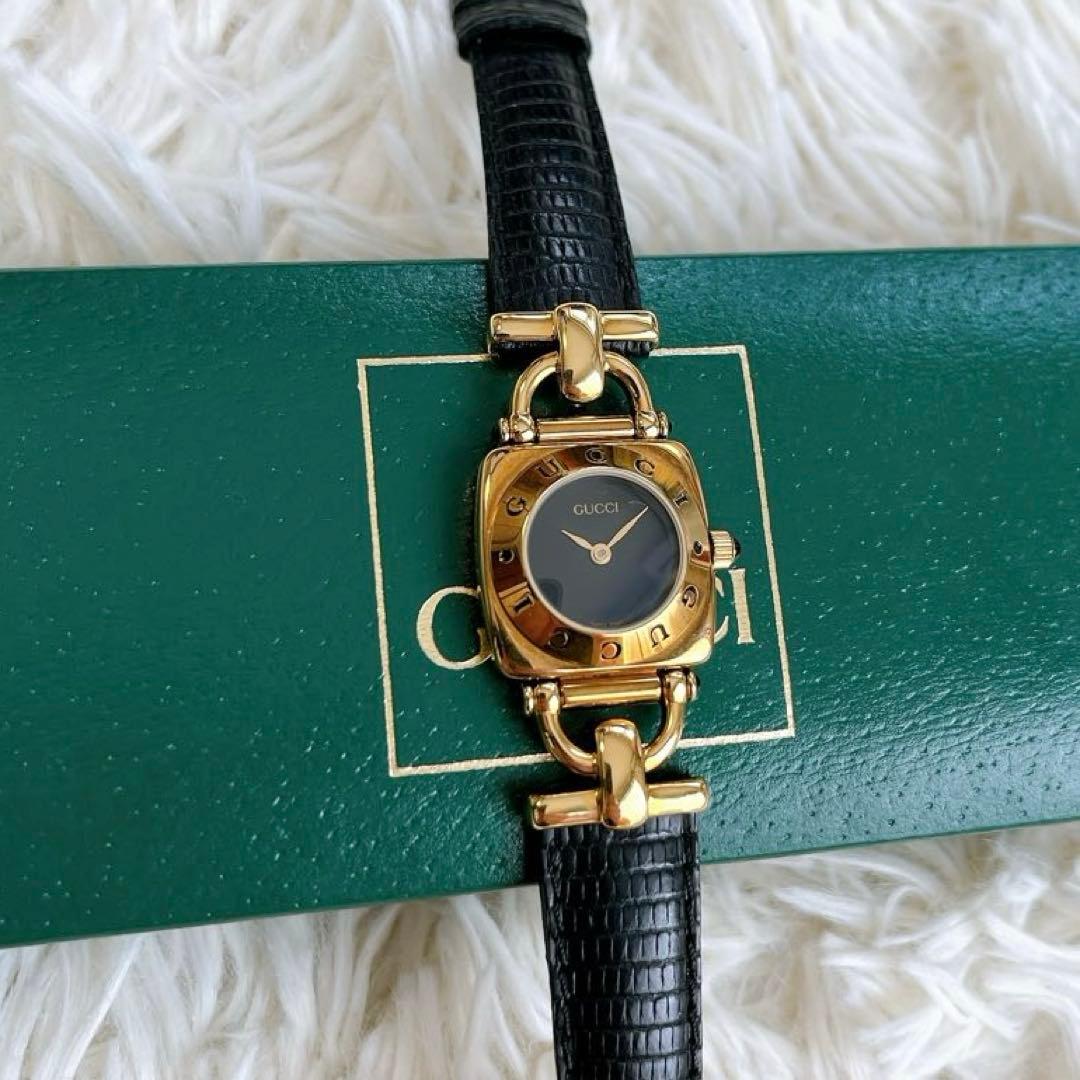 希少・美品✨GUCCI レザーベルト腕時計 ブラック　vintage ゴールド