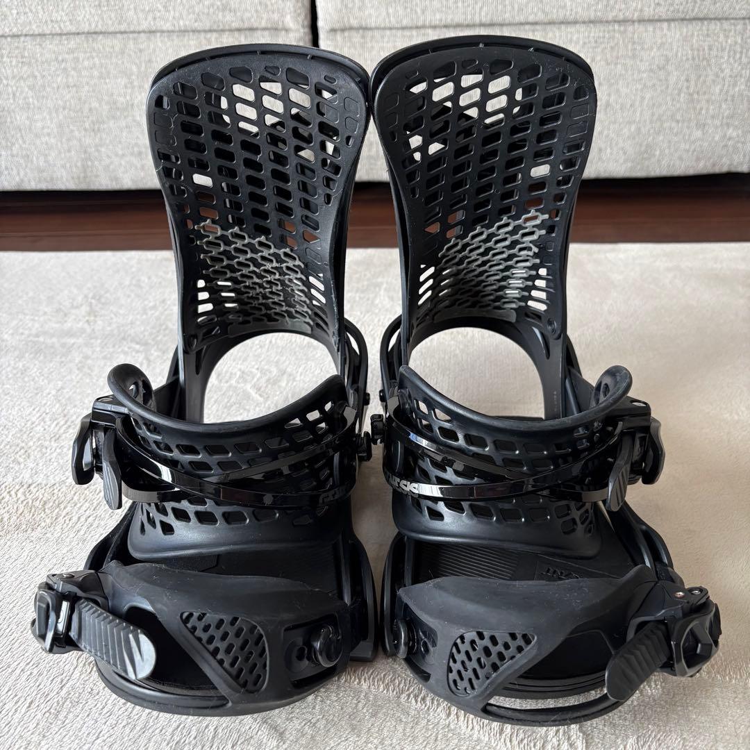 林さんへ　Burton バートン ビンディングGenesis REFREX M