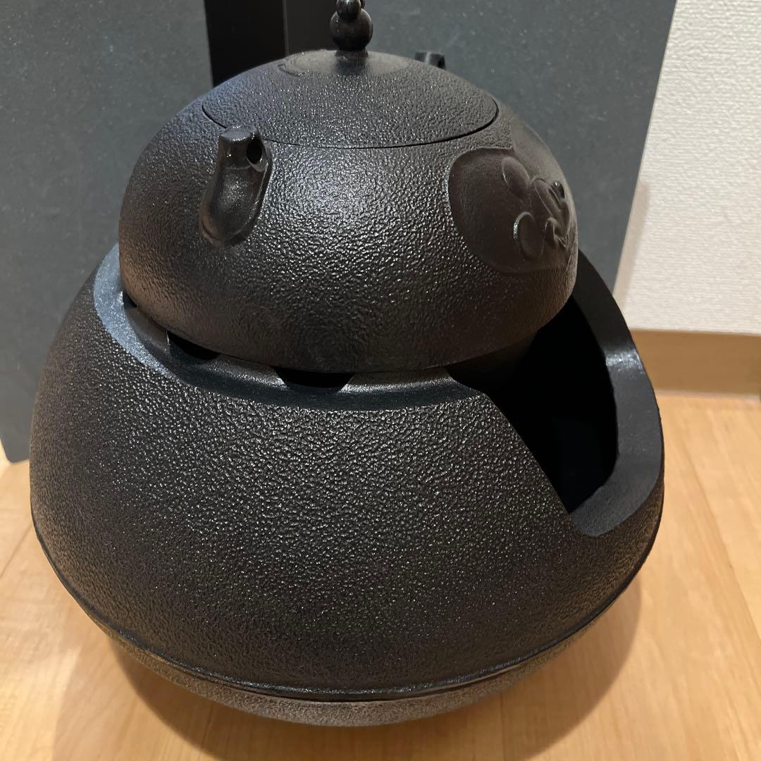 風炉釜　ミッキーマウス