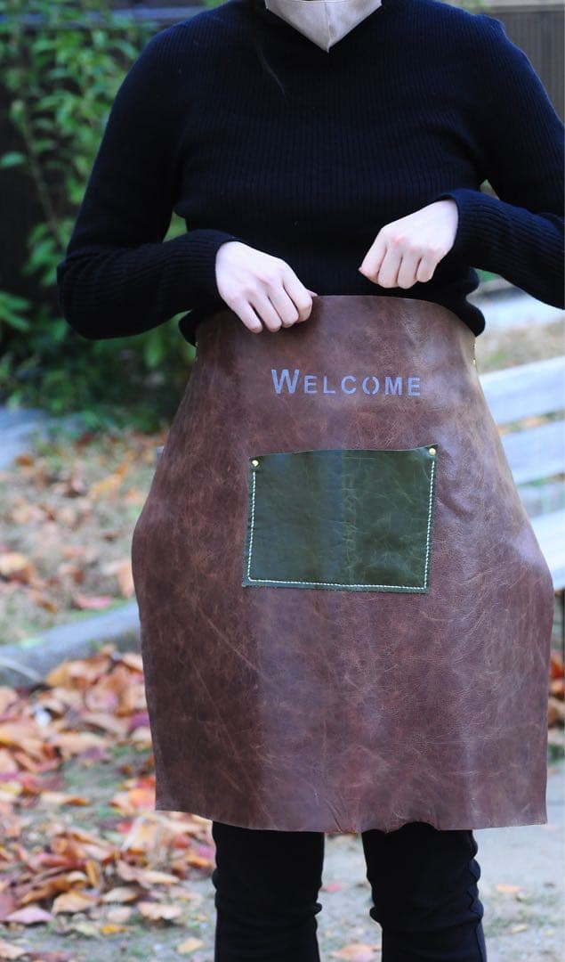 本革　レザーエプロン 飾れる革エプロン　限定品　作業用　一点物 約240g