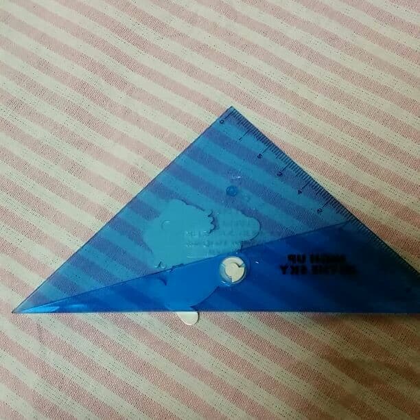 ハローキティ　三角定規