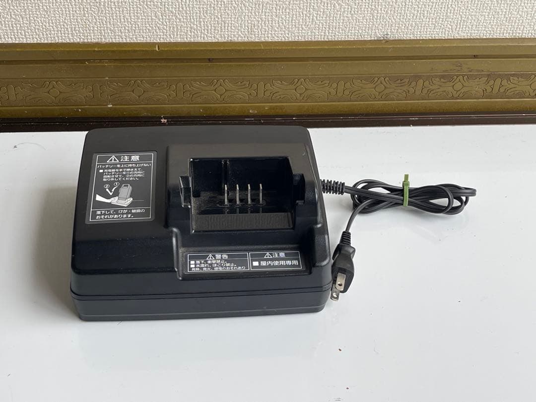 Panasonic NKJ073Z電動自転車用 充電器 黒