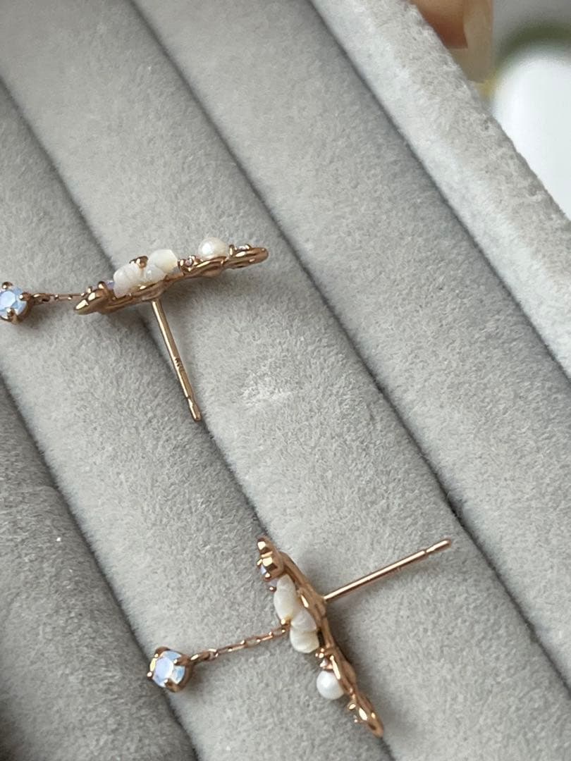 最終K10サマンサティアラ　フラワーモチーフ ピアス(両耳用)