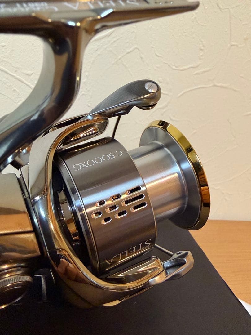 18ステラ　C5000XG スピニングリール　美品