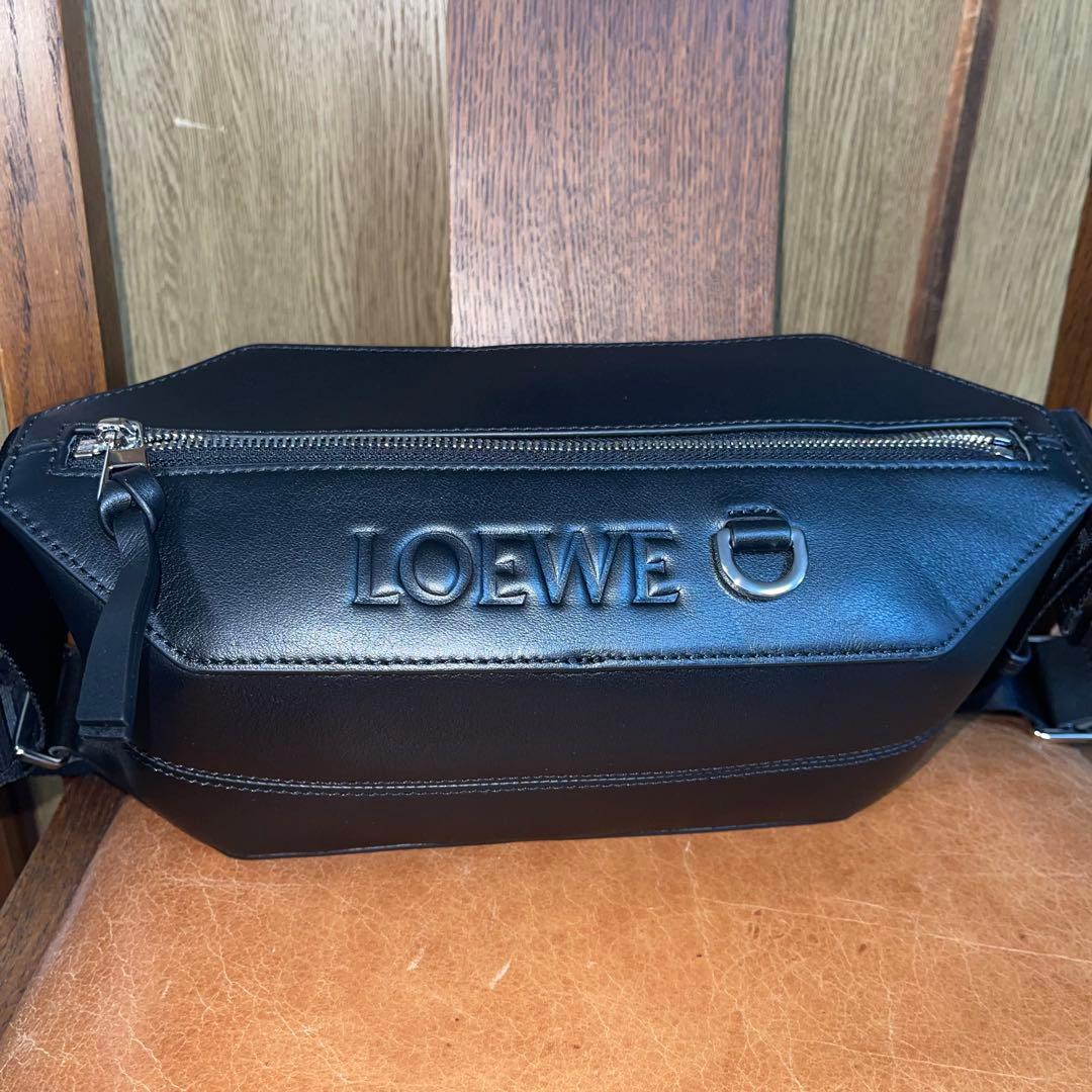 極美品 LOEWE ロエベ ボディバッグ サコッシュ コンバーチブル