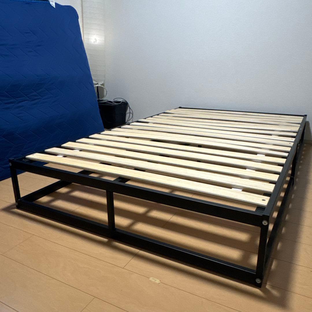 セミダブルベッドフレーム 対荷重　静音　通気性　送料込み