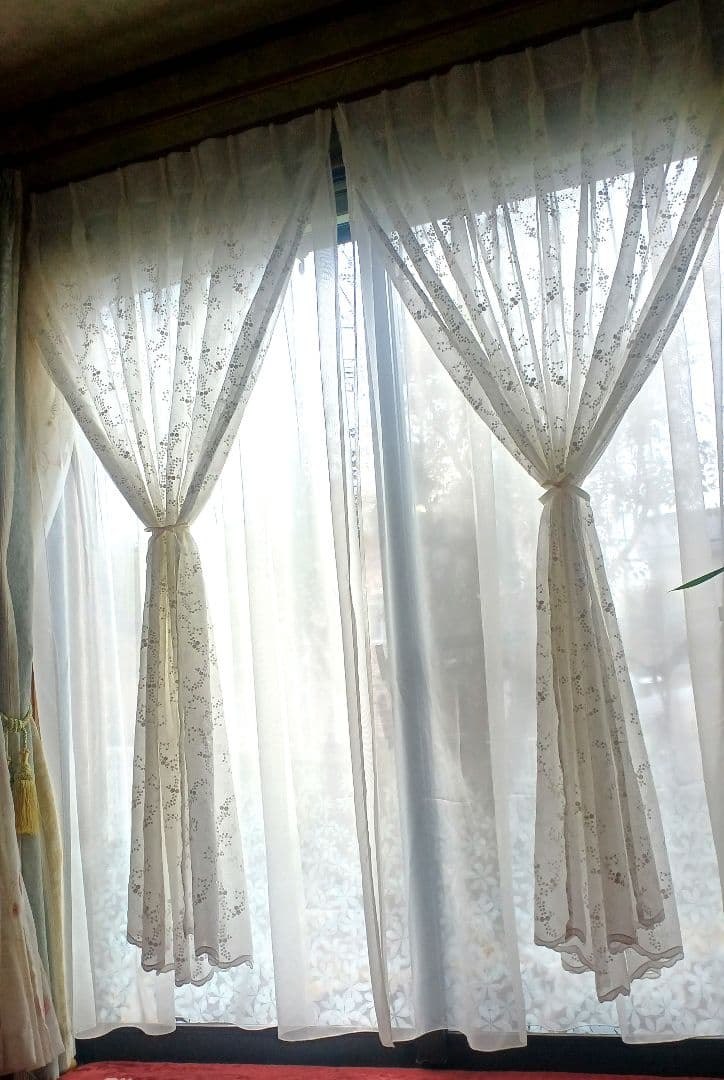 レースカーテン【こたつねこ様オーダー品②③小花刺繍トルコレース】ハンドメイド