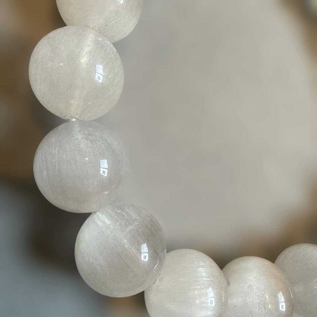 ホワイトラビットヘア サゲニティッククォーツ天然石ブレスレット (高品質)