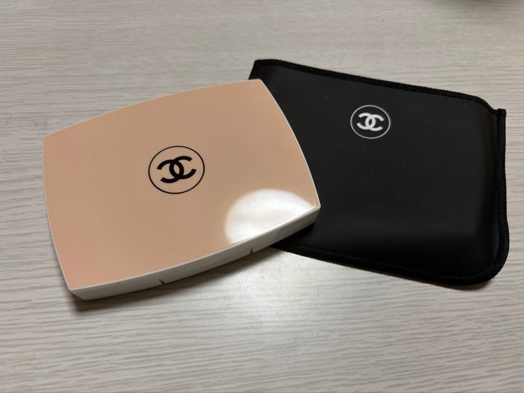 CHANEL ルブラン ブライトニング コンパクト ファンデーション BD01