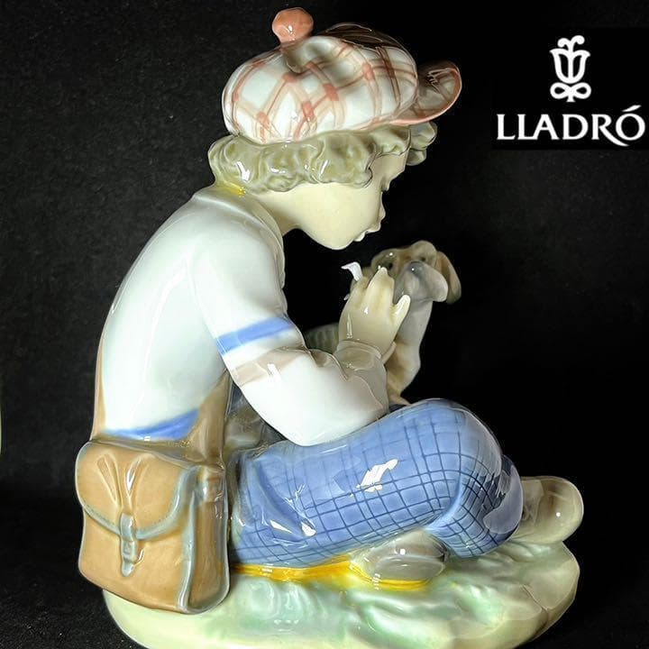 【素敵な恋占い】LLADRO/リヤドロ/少年/犬/花びら/高級置物/かわいい