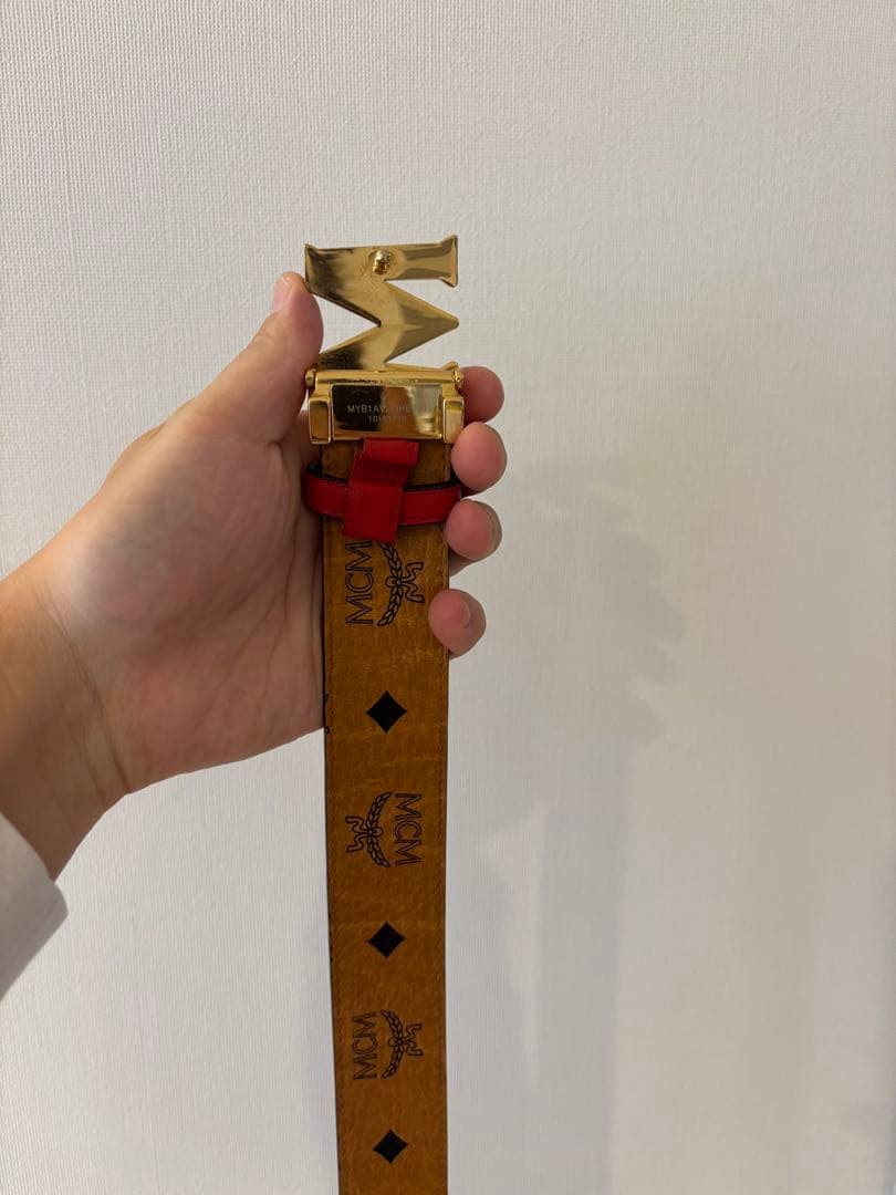 こ*は様 MCMゴールドバックル 赤ベルト(リバーシブル可能)