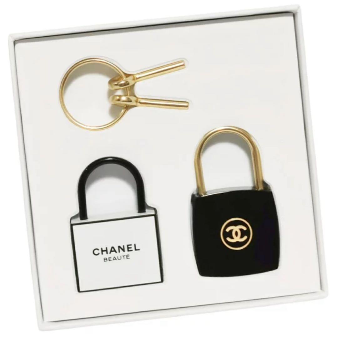 CHANEL キーホルダーロック 香水セット ショッパー付き