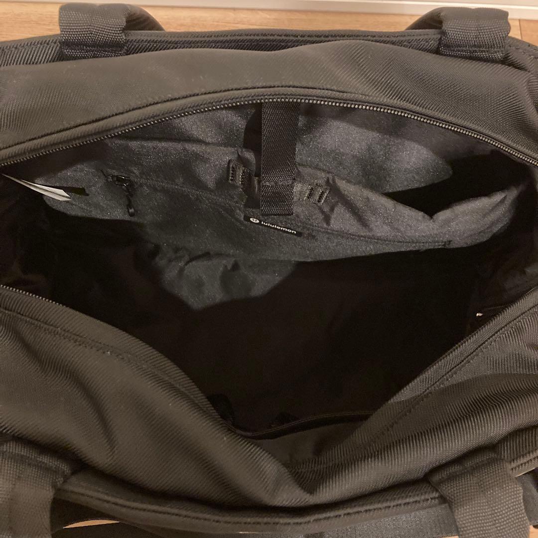ルルレモン　City Essentials バッグ 25L