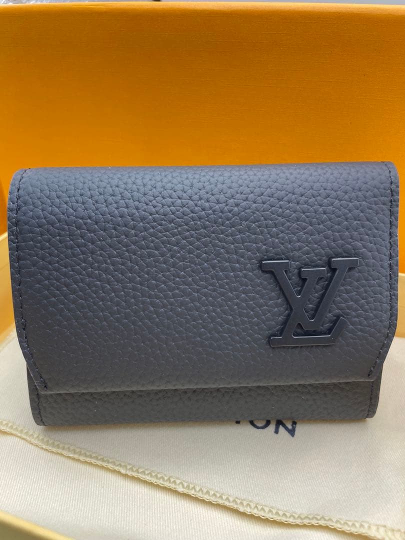 【美品】LOUIS VUITTON ポルトフォイュ・パイロット ウォレット