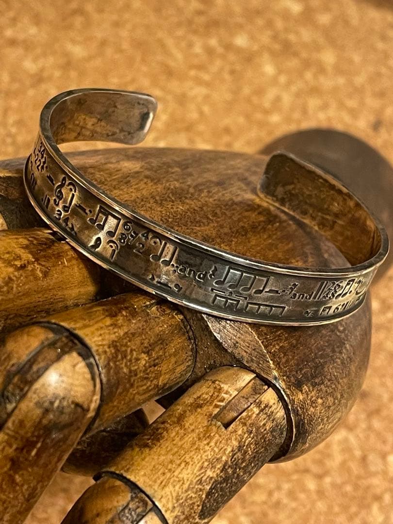 ◆感謝価格◆希少品◆音符柄◆シルバーバングル◆