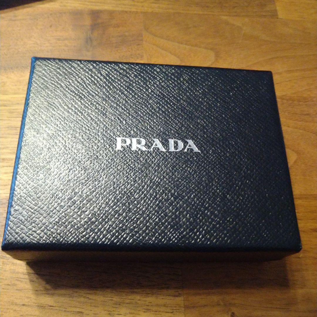 PRADA プラダ　美品　イヤホンケース　AirPodsケース