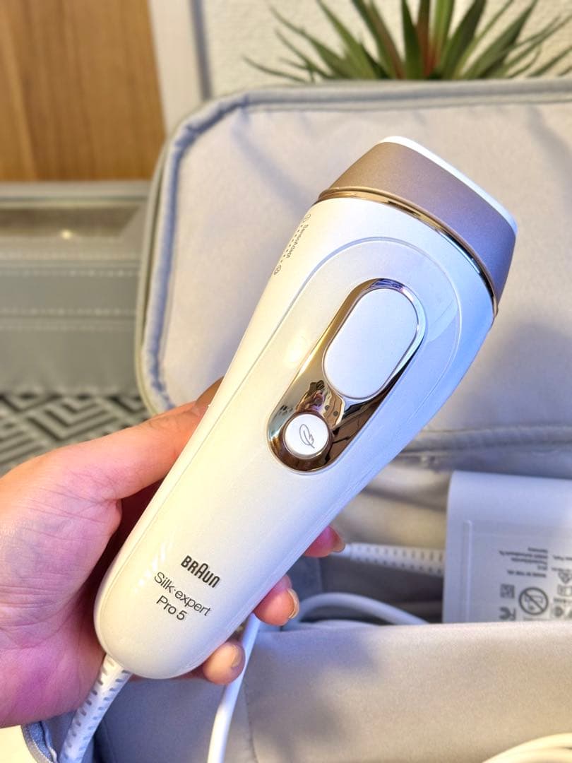 BRAUN Silk-expert Pro 5 脱毛器