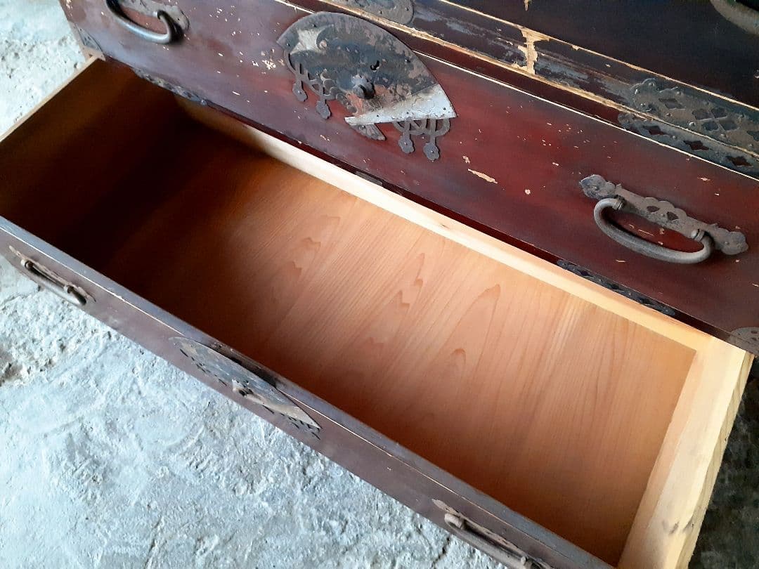 時代箪笥　和たんす　アンティーク　レトロ　古民家　扇型金具