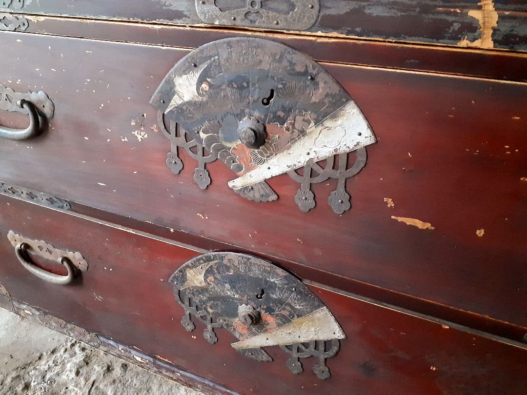 時代箪笥　和たんす　アンティーク　レトロ　古民家　扇型金具