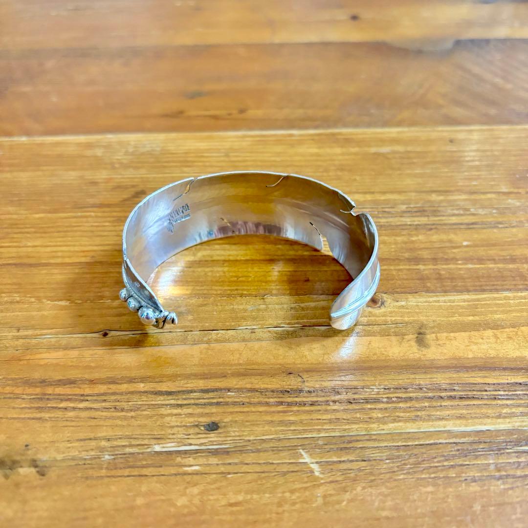 ナバホ族 Ben Begay フェザーバングル FEATHER BANGLE