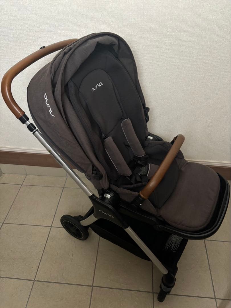 nuna ベビーカー triv トリヴ　ベビーカー