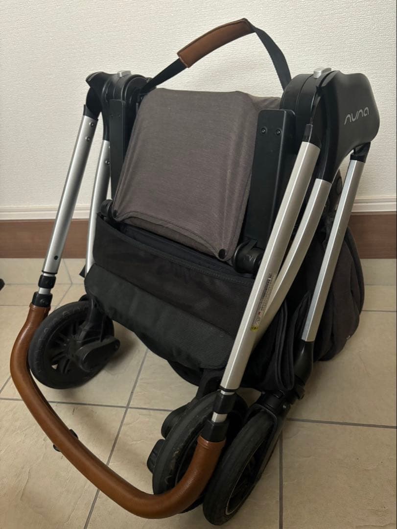 nuna ベビーカー triv トリヴ　ベビーカー
