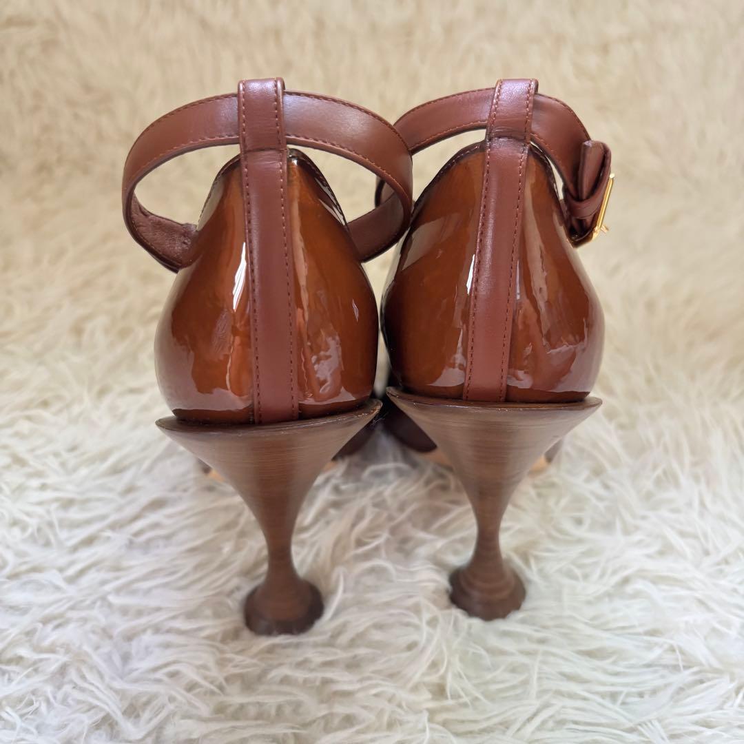 ✨美品　バーバリー　パンプス　ポインテッドトゥ　パテントレザー　エナメル　24