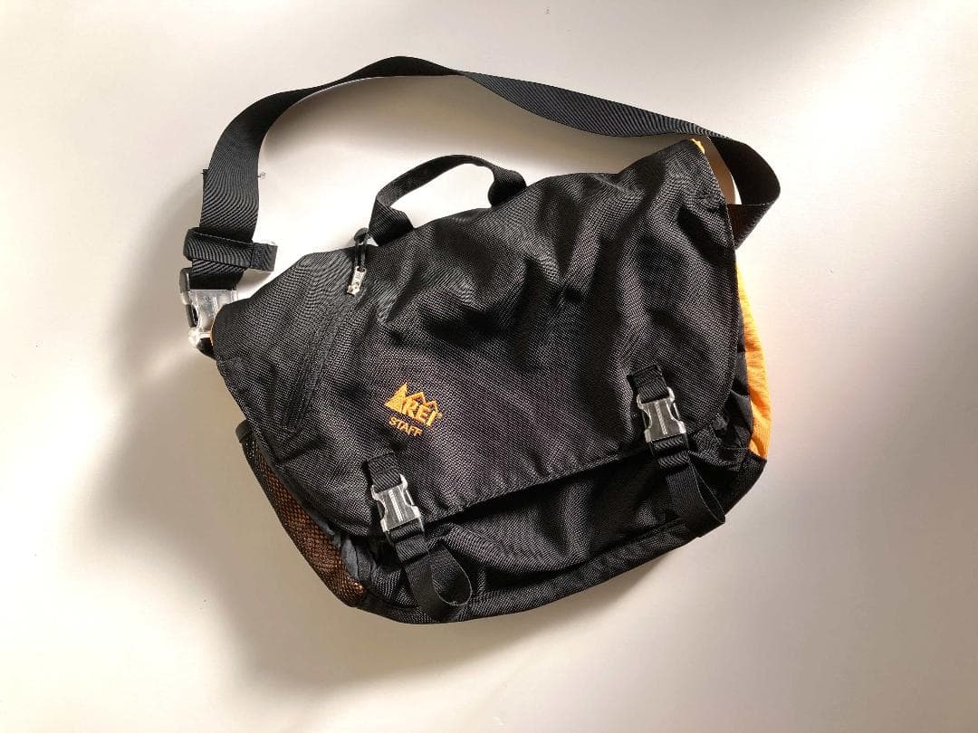 REI COOP STAFF用メッセンジャーバッグ