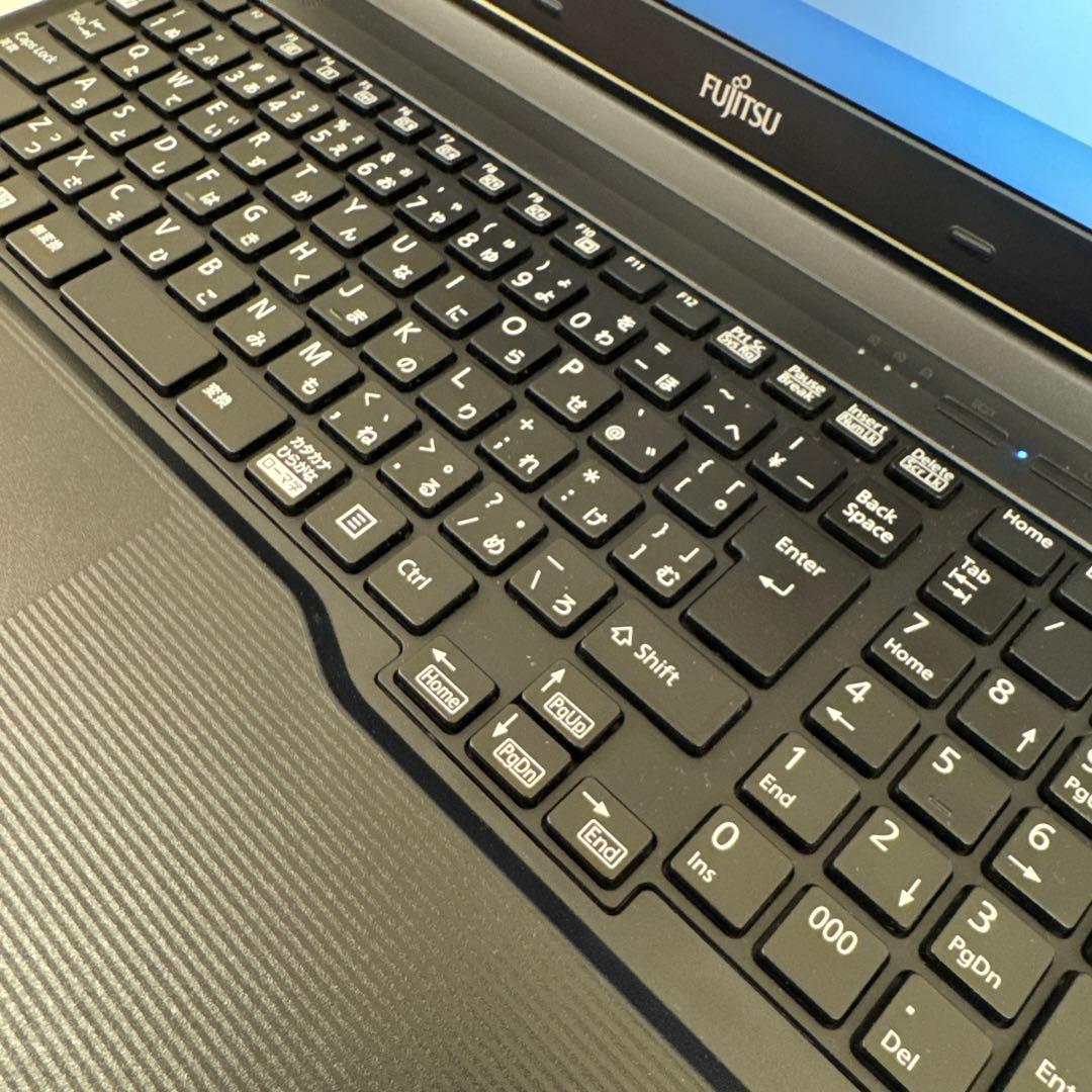 【爆速】 富士通 LIFEBOOK Core i5 8GB SSD512GB