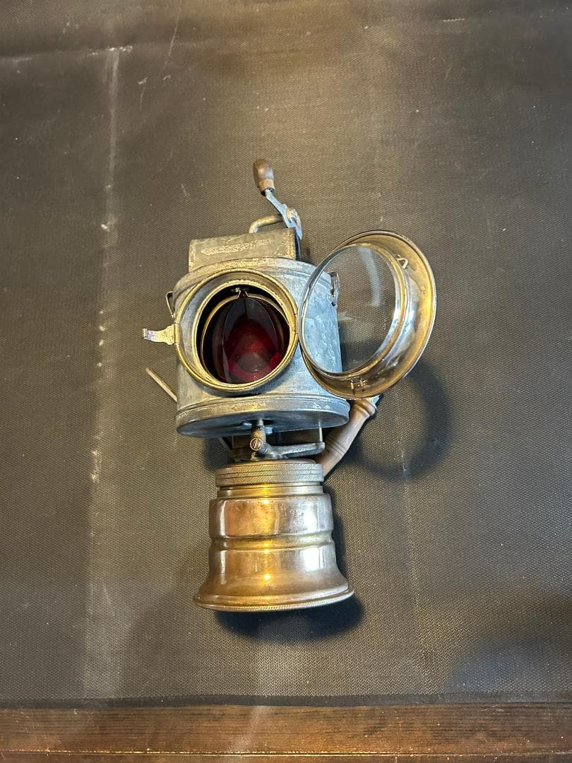 カーバイトランプ実機 磯村産業 みつびし信号燈