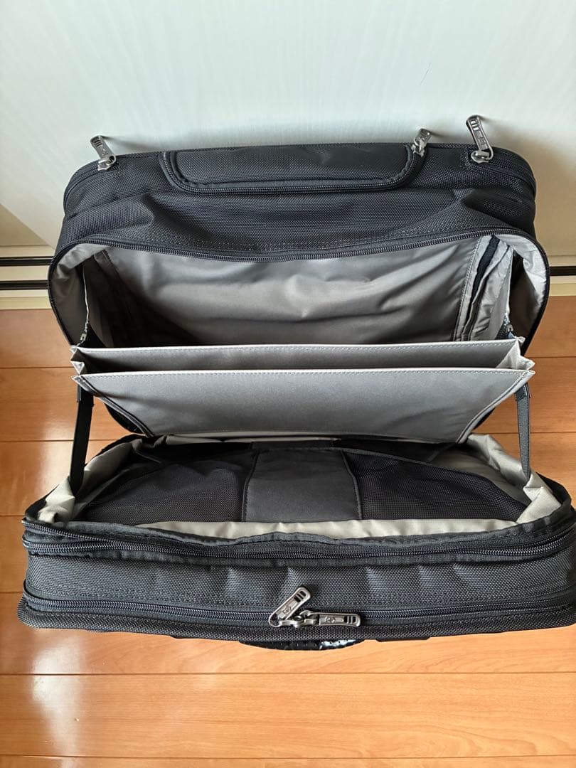 ヴィクトリノックス キャリーケース Rolling Parliament