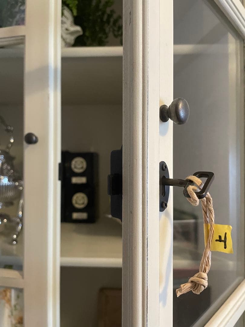 Blanc D’ivoireブランディボワール　ガラスキャビネット　アンティーク